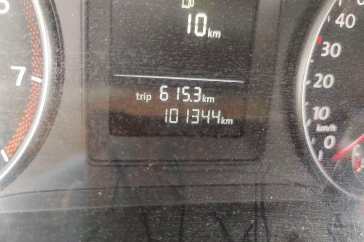 Used Volkswagen Touran 2015 1.4T DSG Comfort Edition 5 Seats