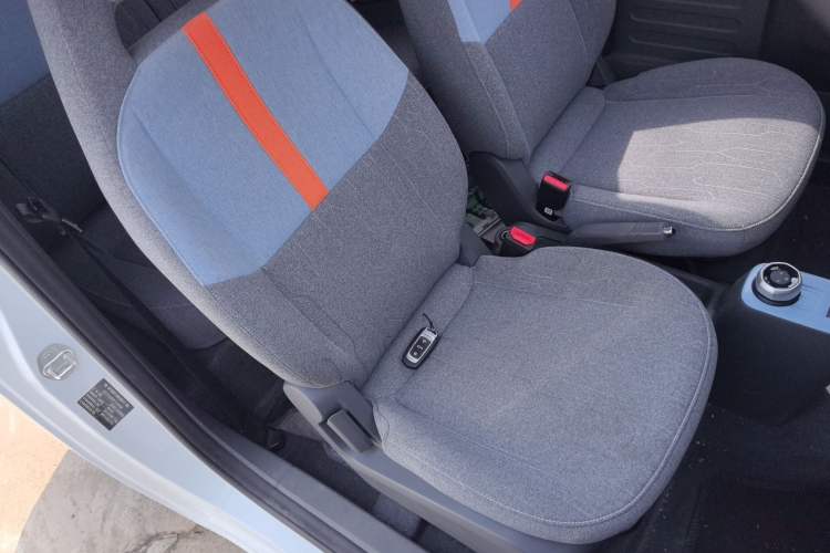 Used Geely Galaxy Panda 2023 Panda Mini 200km Endurance Bear
