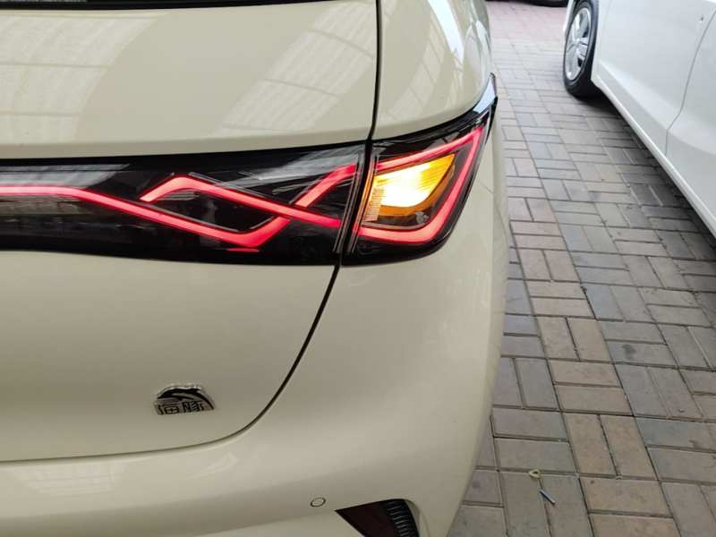 Used BYD Dolphin 2023 420 km Fashion Edition — 7