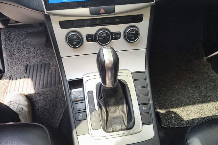 Used Volkswagen Magotan 2013 1.8TSI Premier Model