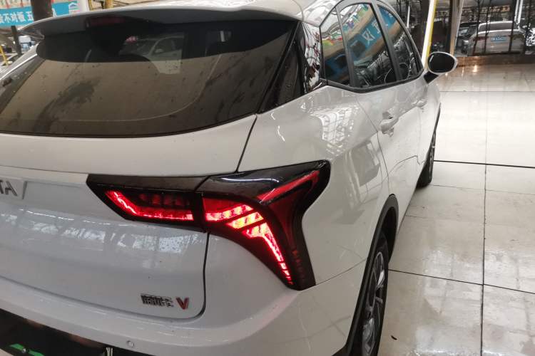 Used NETA V 2021 Standard Range Entertainment Version – Upgraded Model Right Rear Taillight