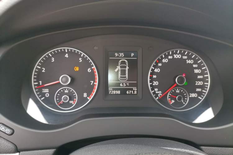 Used Volkswagen Sagitar 2014 1.4TSI Automatic Luxury Model
