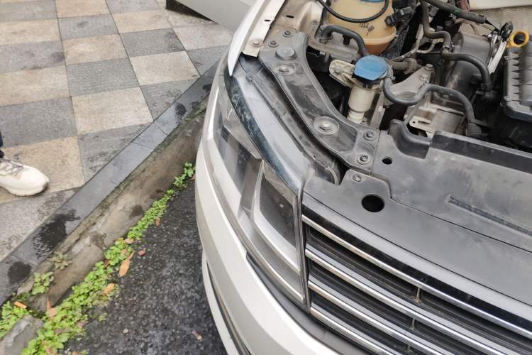 Used Volkswagen Lavida 2017 1.6L Automatic Comfort Edition
