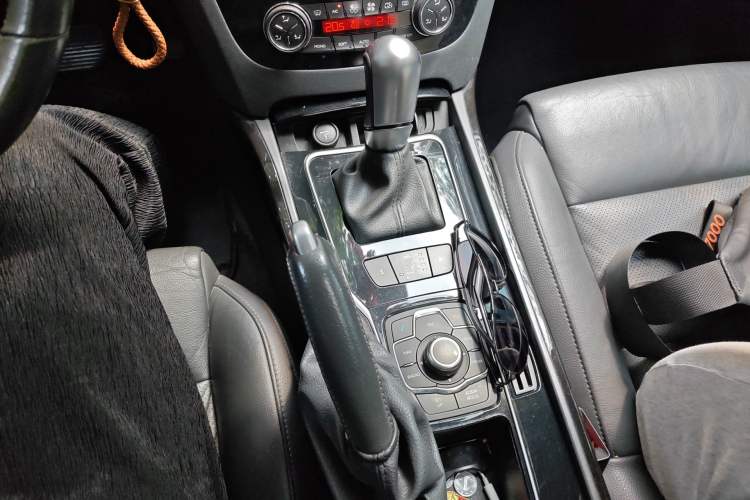 Used Peugeot 508 2011 2.3L Automatic Luxury Edition Gear Lever