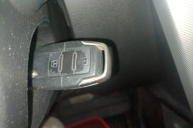 Used Luxgen U6 SUV 2015 1.8T Charm Model
