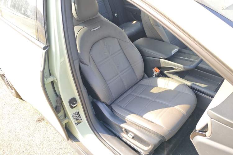 Used Hongqi EH7 2024 690 Pro