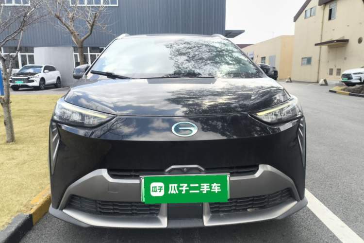 Used AION Y 2022 70 Tech Edition Lithium Iron Phosphate
