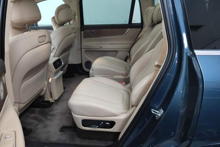 Used Hima AITO M9 2024 Range-Extended Ultra Version 42 kWh 6-Seater Model
