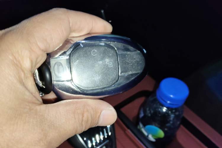 Used GAC Trumpchi GS8 2025 Linghang Series 2.0 TGDI Two-Wheel-Drive Luxury Edition 5 Seats Vehicle Key