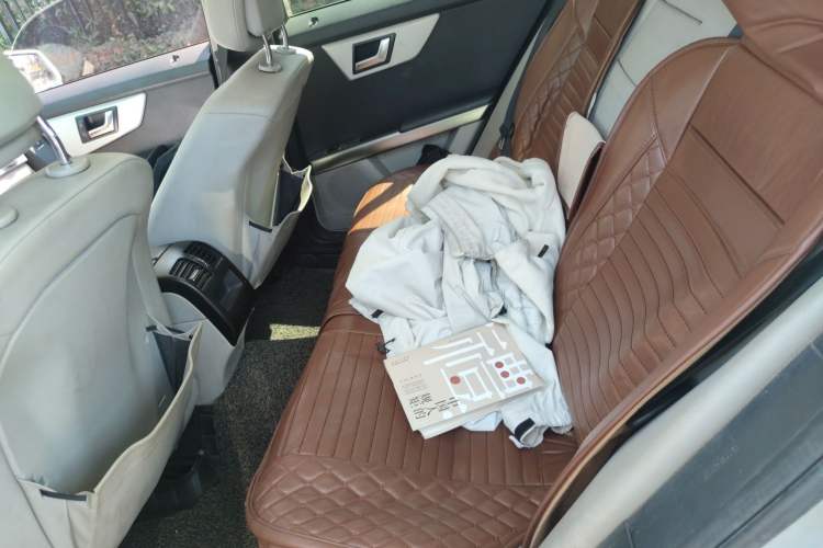 Used Mercedes-Benz GLK-Class 2013 GLK 300 4MATIC Dynamic Sunroof Model