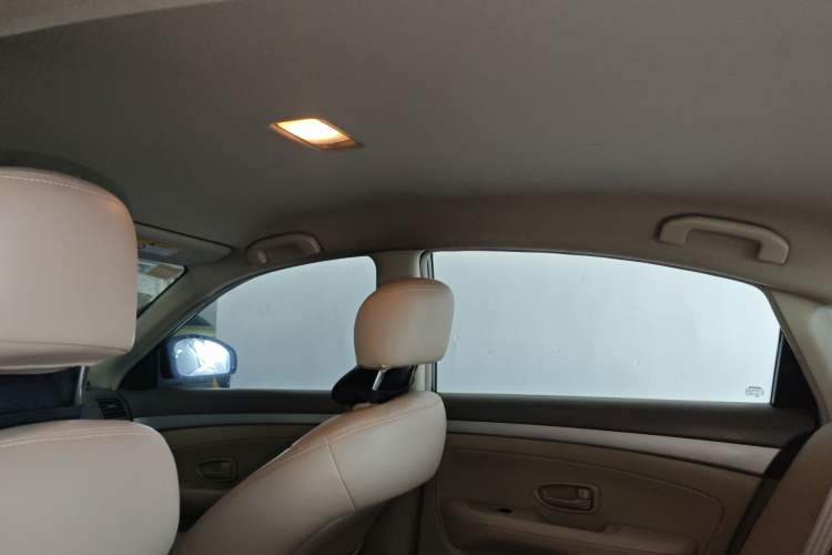 Used Nissan Sylphy 2012 Classic 1.6XE Automatic Comfort Edition Headliner