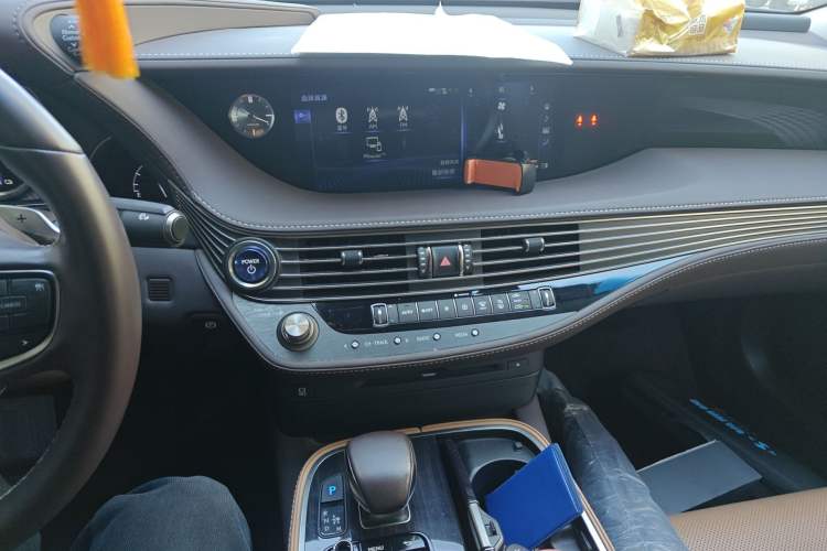 Used Lexus LS 2020 500h Excellence Edition China VI standard Audio And AC Panel