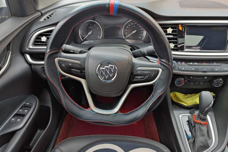 Used Buick GT 2021 Revised Version Flagship 1.5L Automatic Elite Edition Steering Wheel