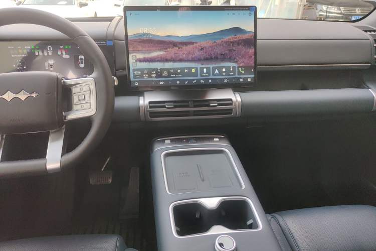 Used Formula Leopard Tai 7 2025 Model 200 km Two-Wheel Drive Max Edition