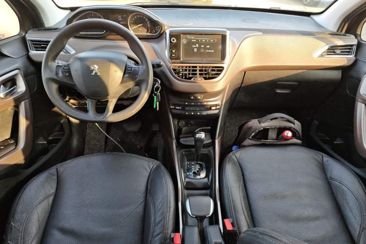 Used Peugeot 2008 2014 1.6L Automatic Fashion Edition
