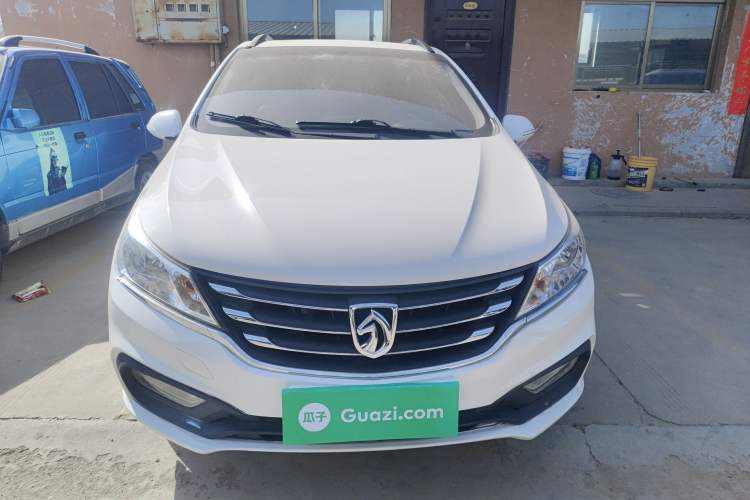Used Baojun 310 2016 1.2L Manual Luxury Model
