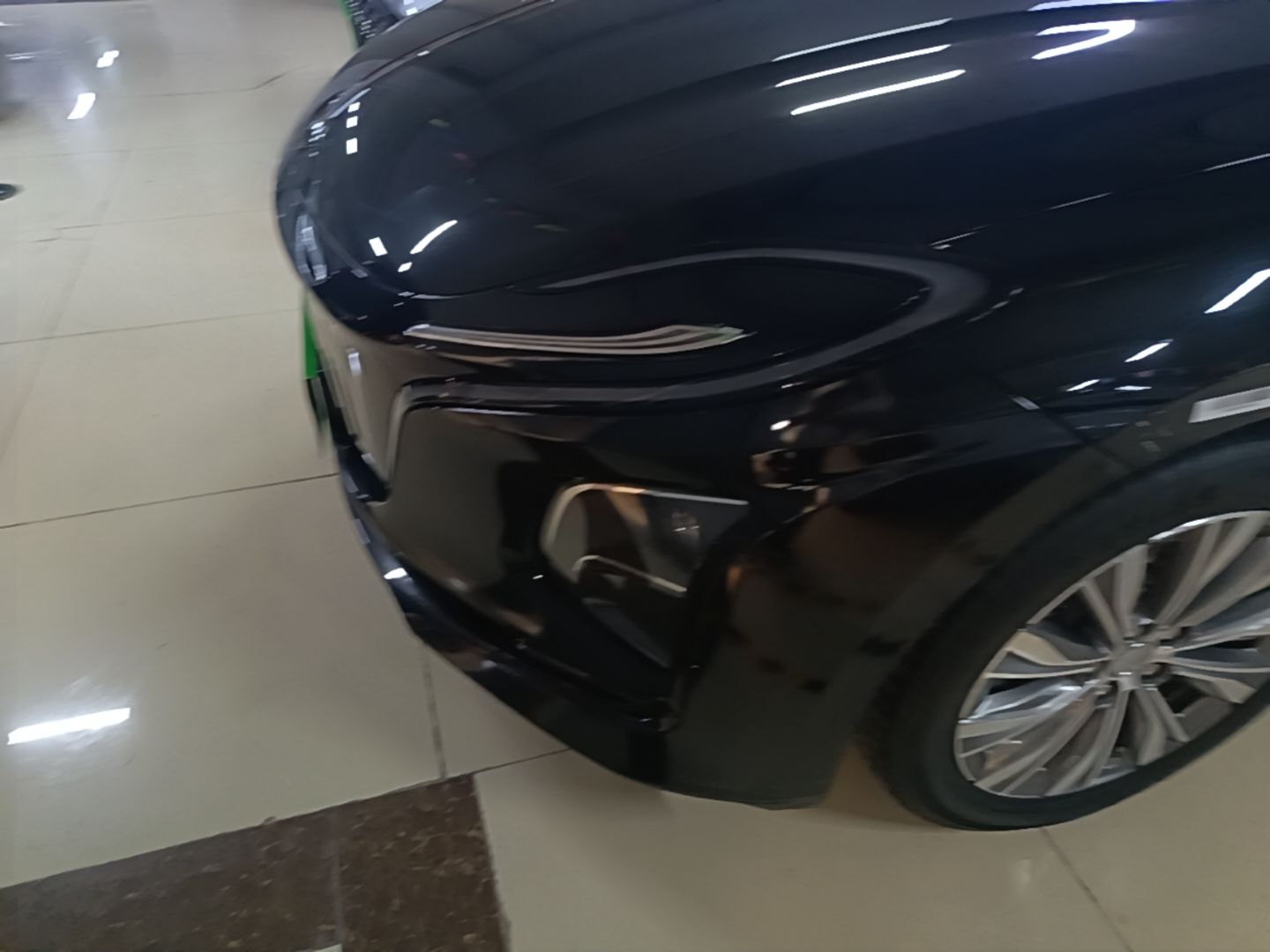 Hongqi E-QM5 2023 620km PLUS — снимка 8