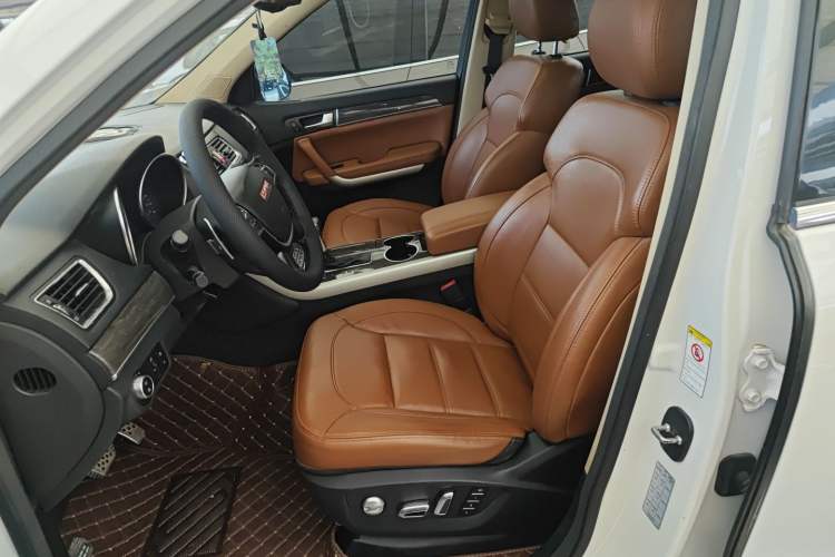 Used Haval H8 2015 2.0T Two-Wheel-Drive Luxury Version Left Front Seat