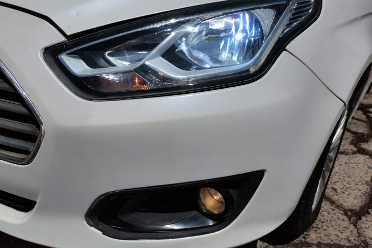 Used Ford Escort 2015 1.5L Automatic Comfort Edition