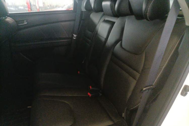 Used Luxgen U6 SUV 2015 1.8T Charm Model
