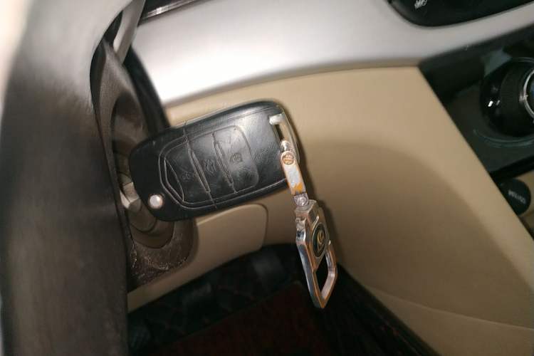 Used Baojun 730 2016 1.5L Manual Comfort Version 7 Seats China V Emission Standard