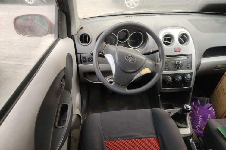 Used FAW Weizhi V2 2010 1.3L Manual Luxury Version
