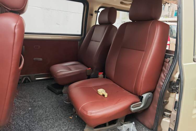 Used Wuling Rongguang 2011 1.2L Standard Version Left Rear Seat