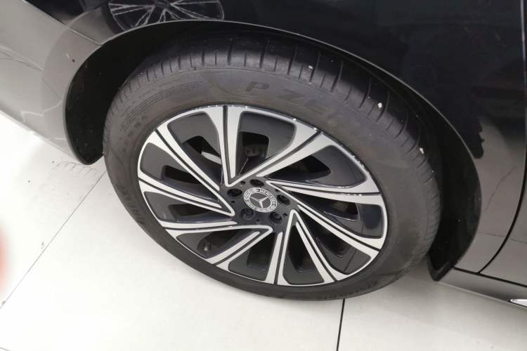 Used Mercedes-Benz E-Class 2025 E 300 L Luxury Model