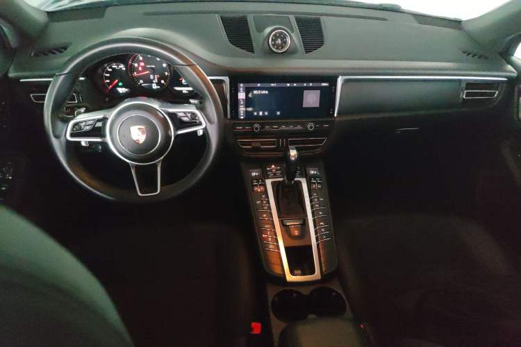 Used Porsche Macan 2020 Macan 2.0T Center Console