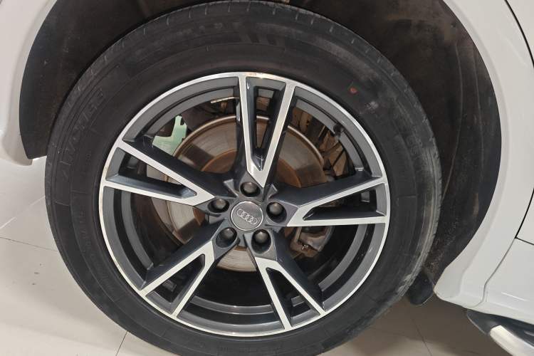 Used Audi Q5L 2018 40 TFSI Prestige Fashion Edition China VI
