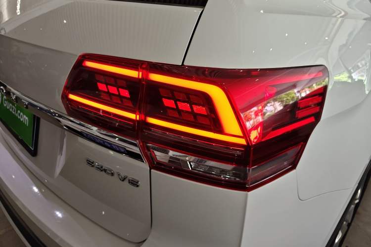 Used Volkswagen Teramont 2017 530 V6 Four-Wheel Drive Supreme Flagship Edition
