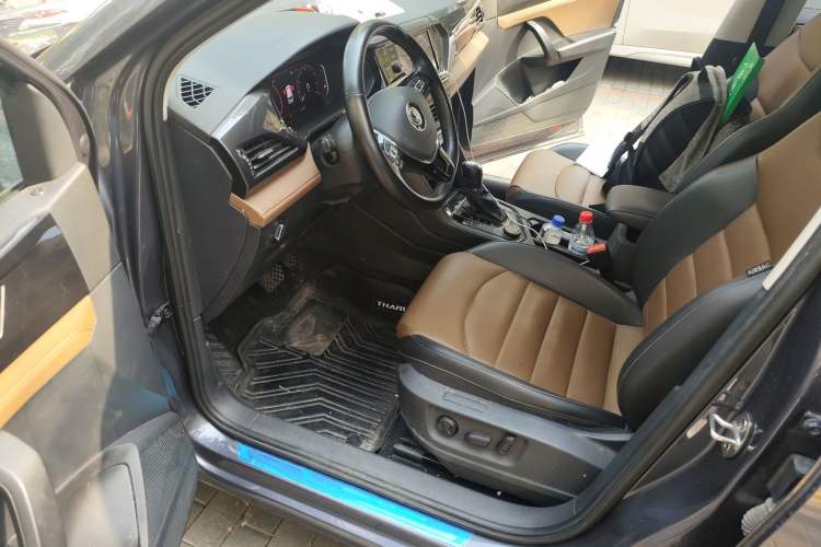 Used Volkswagen Tharu 2019 330TSI Four-Wheel Drive Flagship Model China VI Standard Left Front Seat