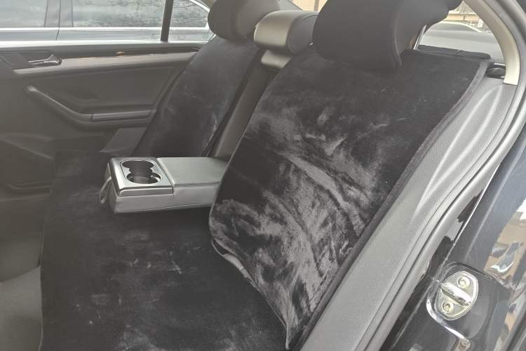 Used Volkswagen Sagitar 2018 280TSI DSG Comfort Model Left Rear Seat