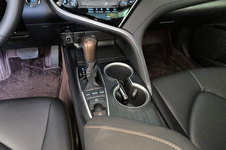 Used Toyota Camry 2023 2.5G Luxury Edition