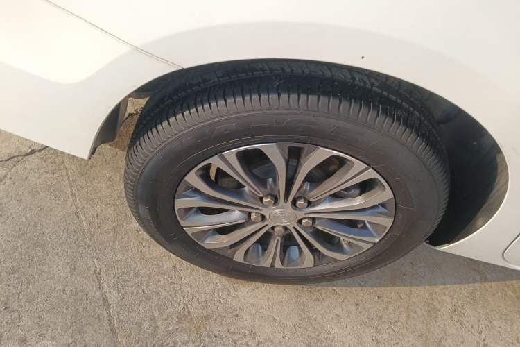 Used Buick GL8 2022 Land Executive Class 652T Prestige Model
