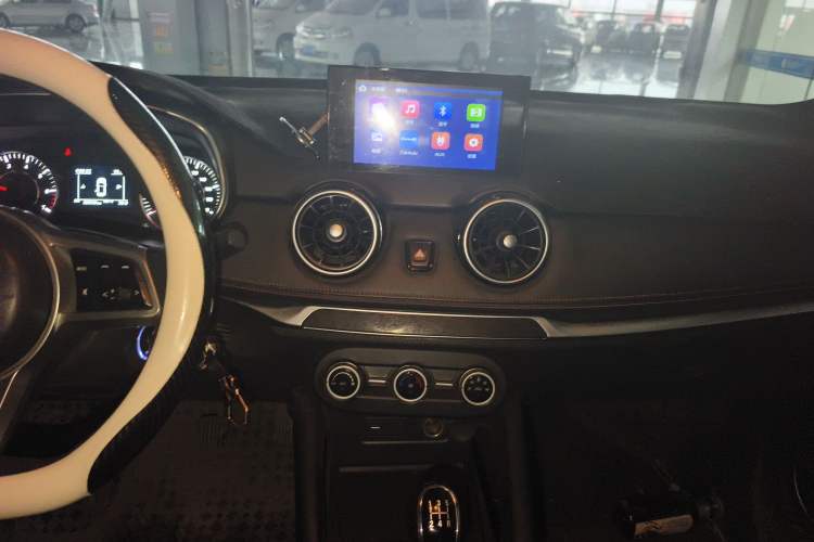 Used Dongfeng Fengon 500 2022 1.5L Manual Enjoyment Model
