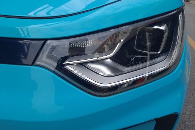 Used SOL E10X 2021 302 km Range Fashion Edition 31.4 kWh
