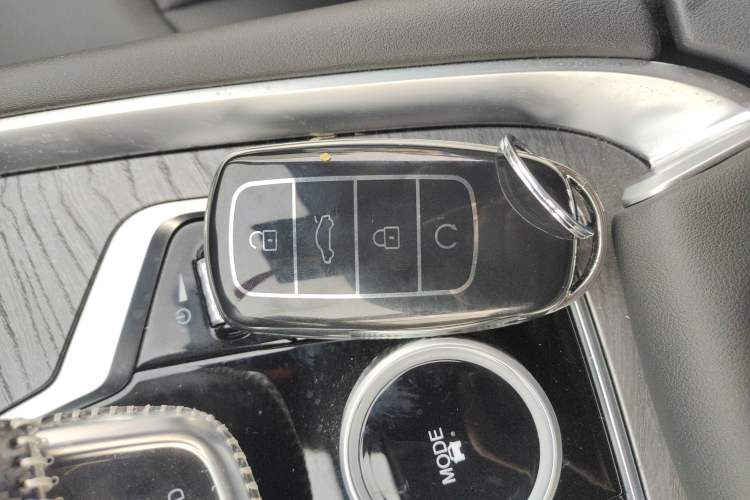 Used Chery Tiggo 8 PRO 2024 Champion Edition 290T Two-Wheel Drive Shining Version 5 Seats Interior 1