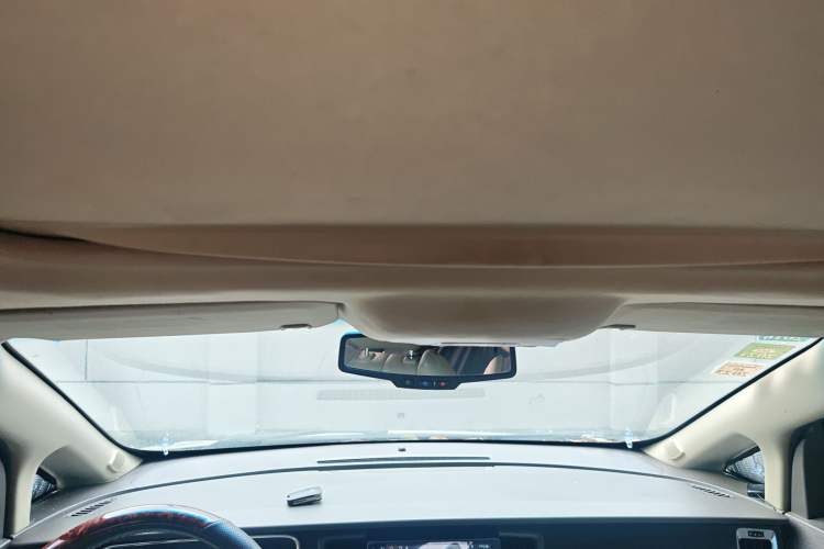 Used Buick GL8 2011 3.0L GT Luxury Business Haoya Edition Headliner