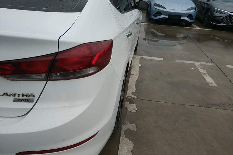 Used Hyundai Elantra (6th Generation / Lingdong) 2018 1.4T Dual-Clutch Xuan Dong · Dynamic Edition Exterior 3