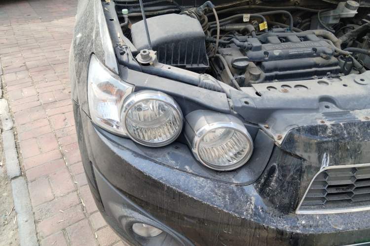 Used Chevrolet Aveo Sonic 2011 Sedan 1.4L Manual Transmission SE