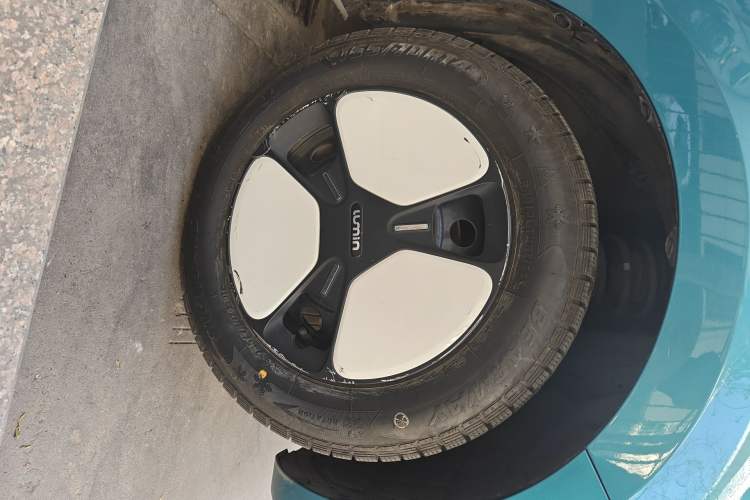 Used CHANGAN NEVO Lumin 2022 210km Sweet Edition Right Front Wheel Hub