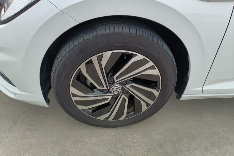 Used Volkswagen Sagitar 2021 280TSI DSG Excellence Edition Left Front Wheel Hub