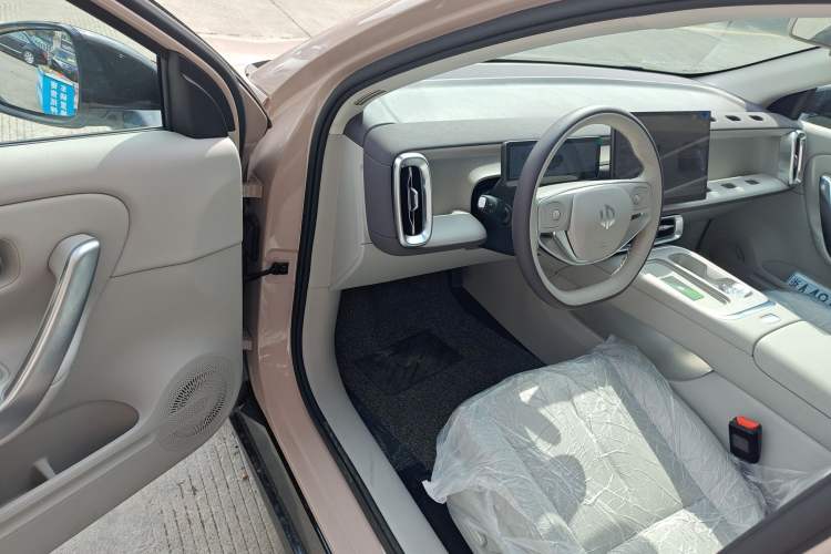 Used Leapmotor B01 2025 650 LiDAR Edition
