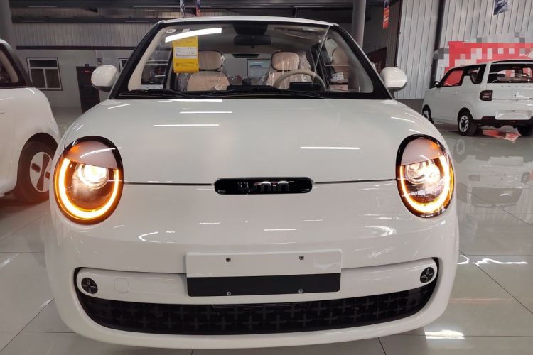 Used CHANGAN NEVO Lumin 2026 Model Treasure Edition 205km Passionate Beige Ningde Exterior 1