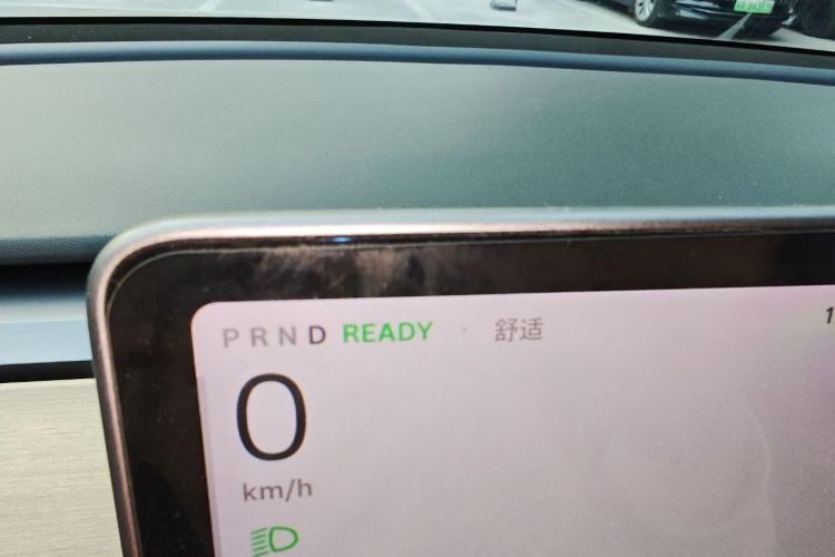 Used Tesla Model 3 2024 High-Performance All-Wheel-Drive Version
