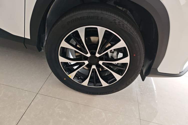 Used Geely Auto Emgrand X7 Sport 2026 Model 1.5TD Aspirational Right Front Wheel Hub