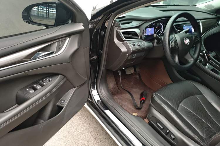 Used Buick LaCrosse 2021 652T Luxury Model Driver Seat