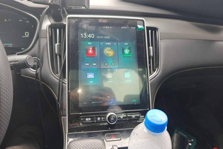 Used Roewe i6 MAX New Energy 2023 EV 420 Skyroof Special Edition Audio And AC Panel