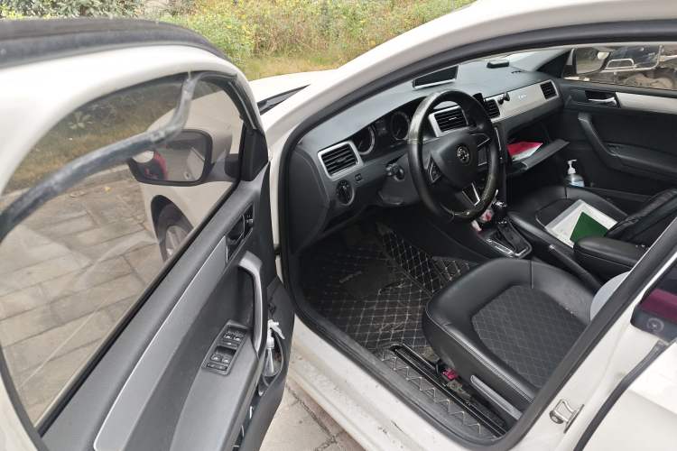 Used Skoda Rapid 2018 1.6L Automatic Comfort Edition
